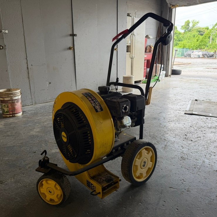 #4059 • 2021 Champion 224CC Walk Behind Blower