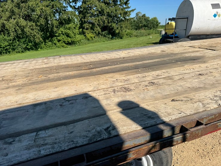 #1888-•-2004-friesen-welding-load-warrior-7-ton-gooseneck-trailer-image-26