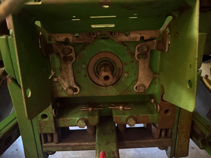 john-deere-6420-image-30