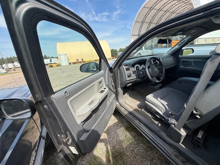 2007-dodge-dakota-image-35