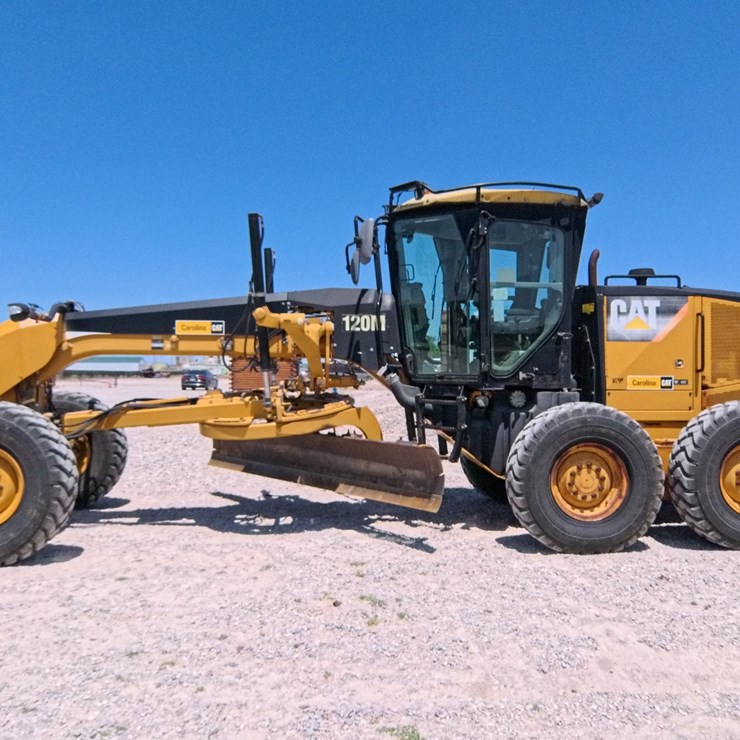 2010 CATERPILLAR 120M