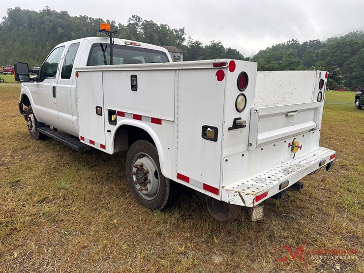 2016-ford-f350-xl-image-3