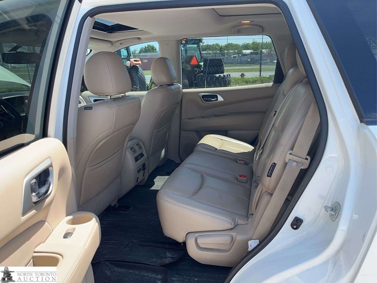 2020-nissan-pathfinder-image-15