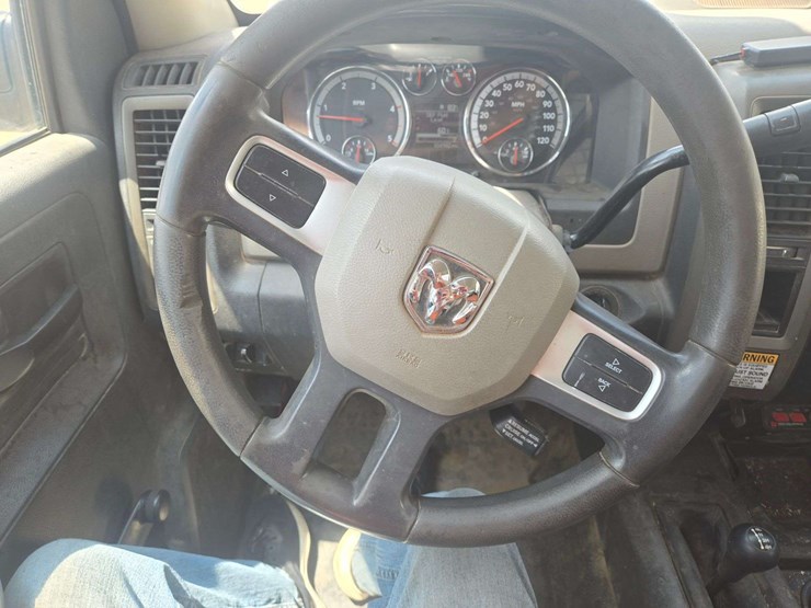 2011-ram-4500-slt-image-30