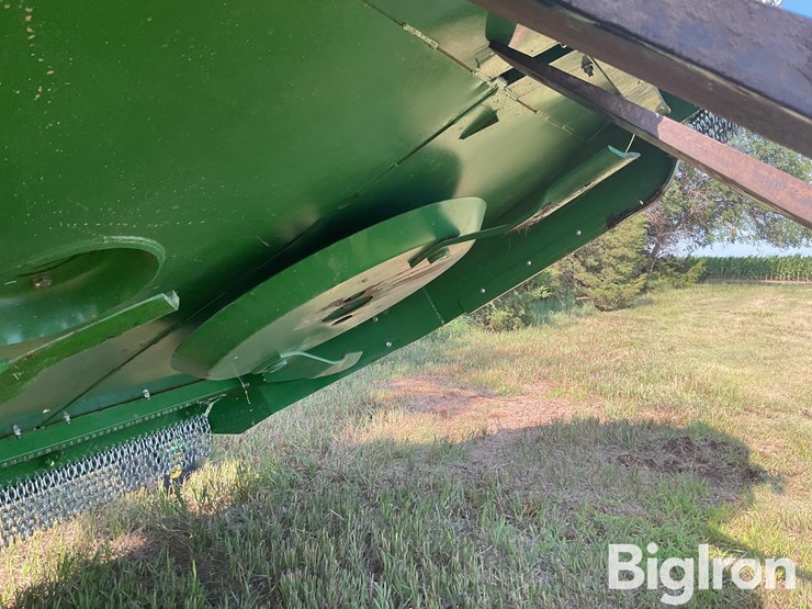 2025-john-deere-rc10m-image-17