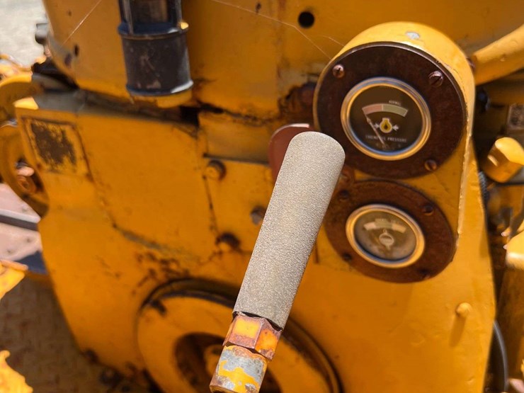 caterpillar-d6-image-17