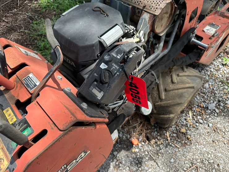 2010-ditch-witch-rt24-image-6