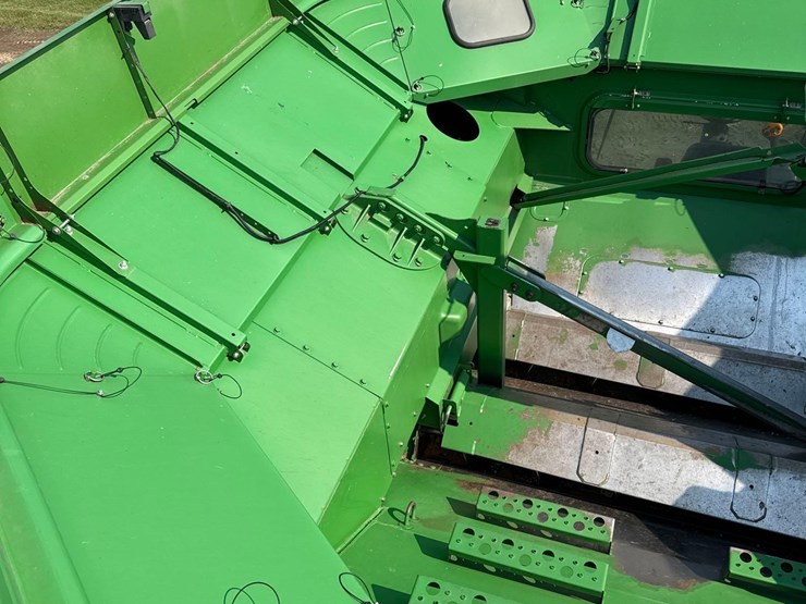 2011-john-deere-9770-sts-image-52