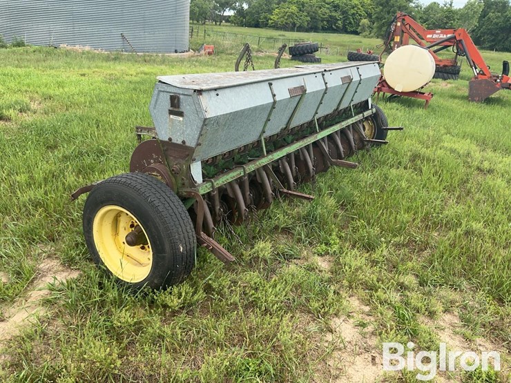 john-deere-b-image-7