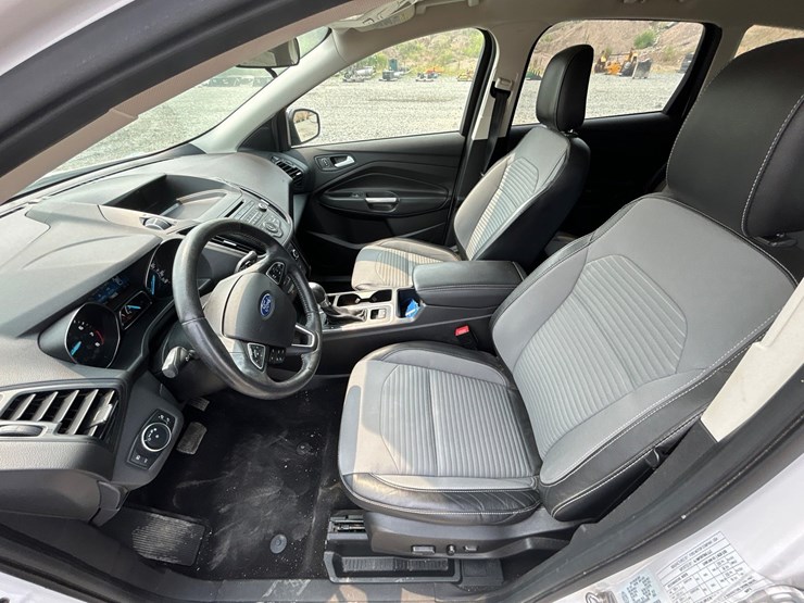 2018-ford-escape-image-52