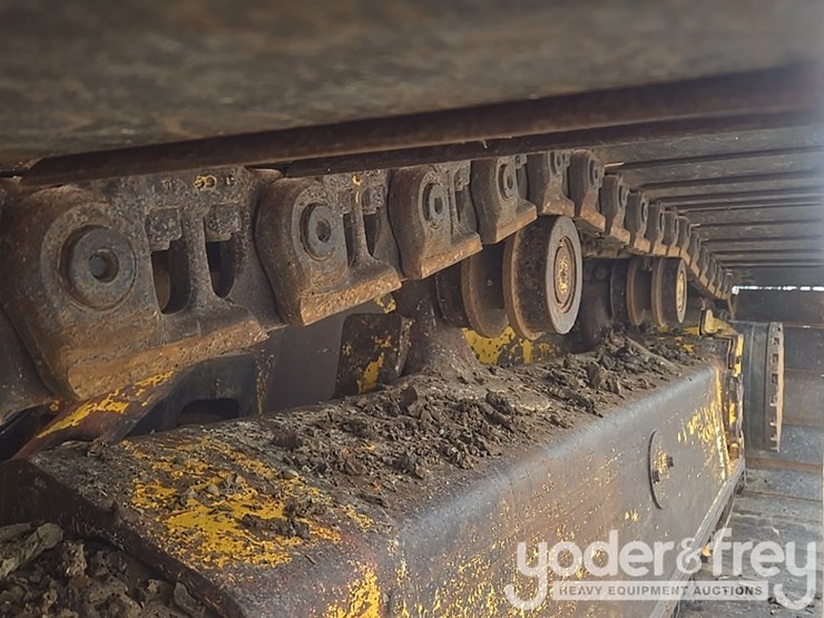 2020-komatsu-d61px-24-image-12