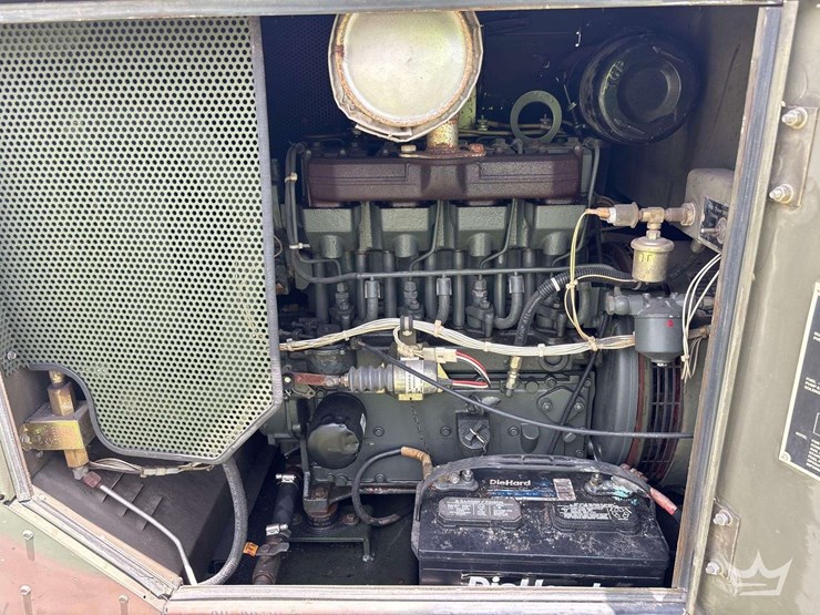 1995-military-mep-813a-10kw-standby-diesel-generator-image-9