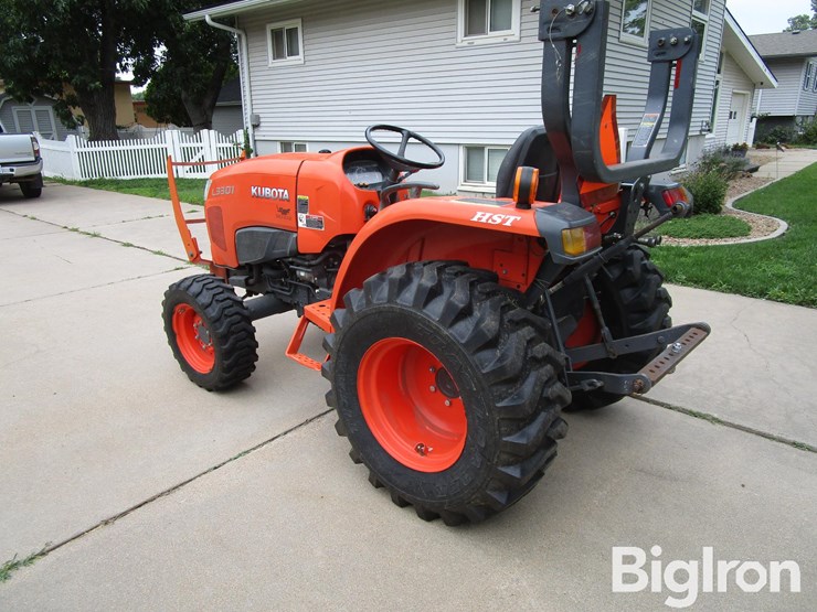 2014-kubota-l3301d-image-7