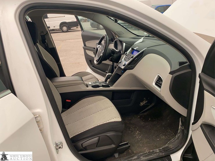 2011-chevrolet-equinox-image-18