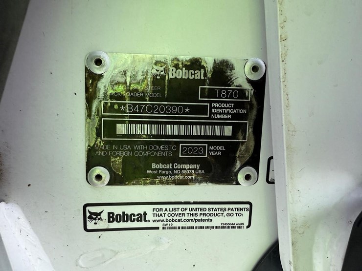 2023-bobcat-t870-image-28