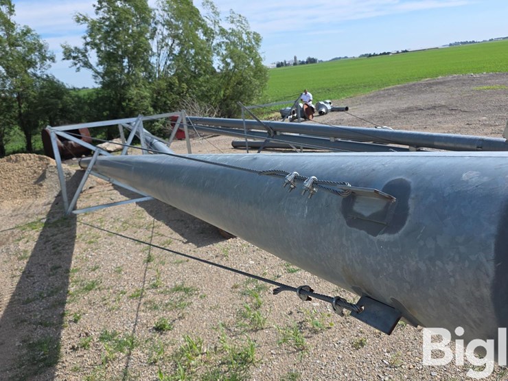 hutchinson-10"-grain-pump-&-tubing-image-8