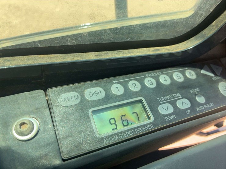 deere-30g-image-25