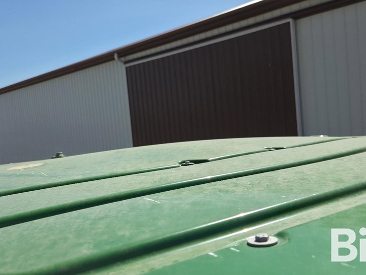 2013-john-deere-8360rt-image-18