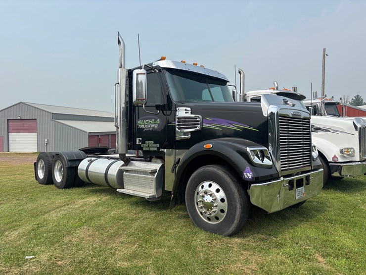 2015-freightliner-coronado-122-sd-image-6