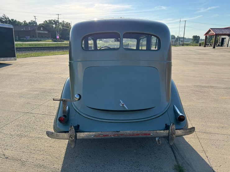 #1876-•-1935-hudson-teraplane-sedan-image-4