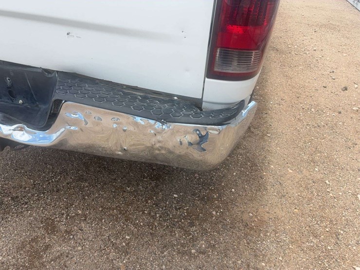 2012-ram-1500-st-image-18