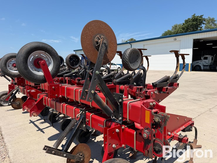 case-ih-1830-image-11