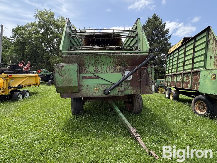 john-deere-716a-image-2