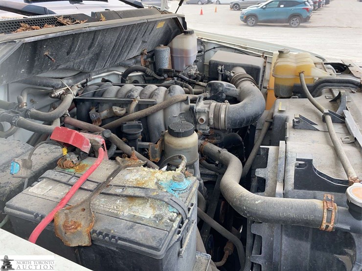 2016-nissan-nv3500hd-image-25