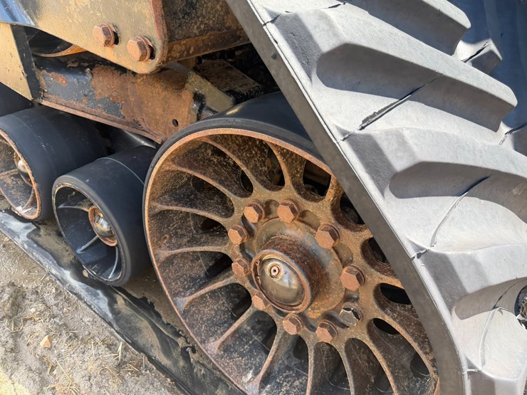 2014-case-ih-470-image-27