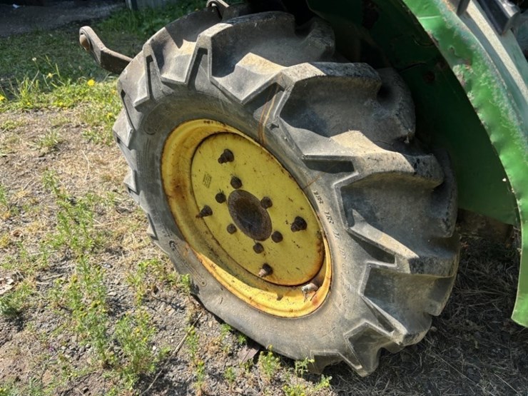 john-deere-4100-image-11