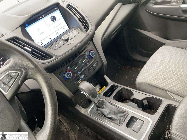 2019-ford-escape-image-13