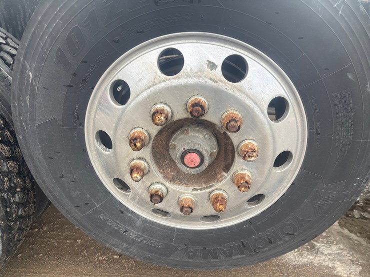 2004-mack-granite-cv713-image-104