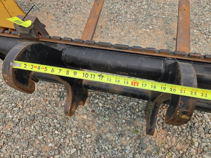 #6355-•-approx.-48"-loader-pallet-forks-image-6