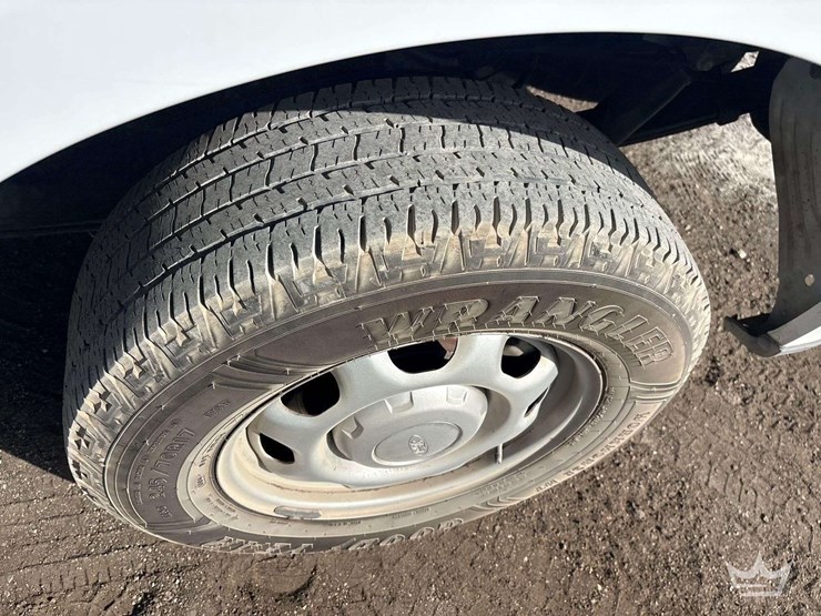 2019-ford-f150-image-18