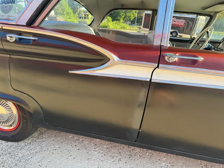 #1883-•-1957-ford-fairlane-image-27