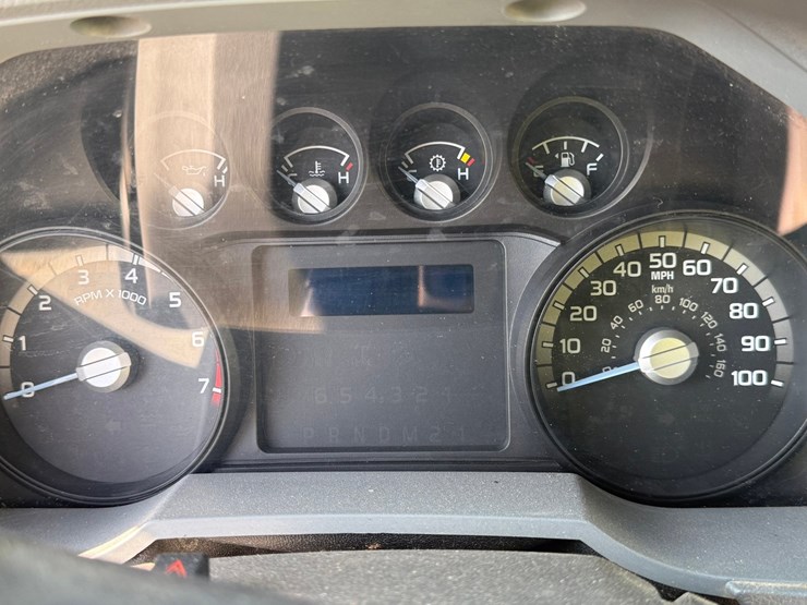2011-ford-f350-image-47