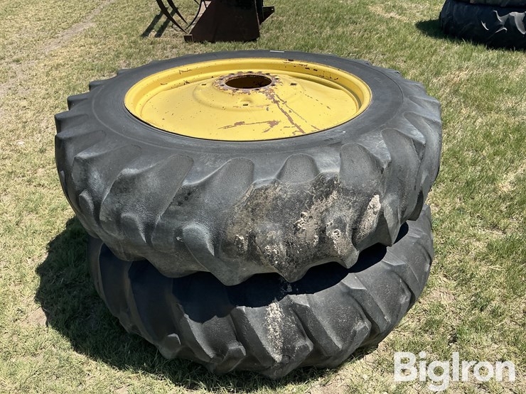 john-deere-16-image-3