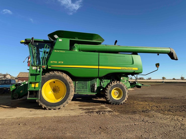 2009-john-deere-9770-sts-image-1