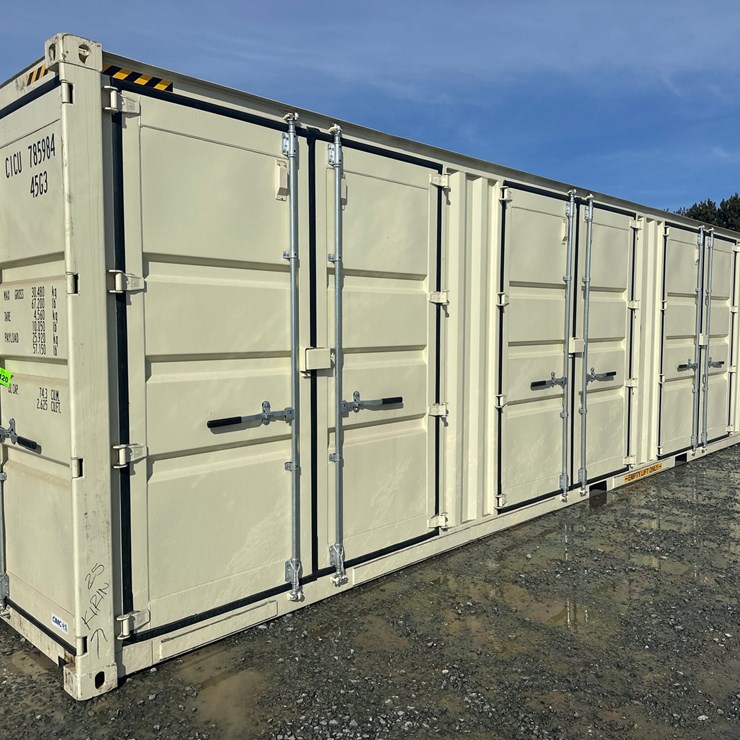 #5011 • 40' (5) Door Shipping Container