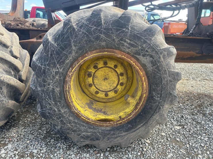 deere-1110e-image-112