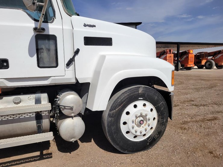 2007-mack-chn613-image-26