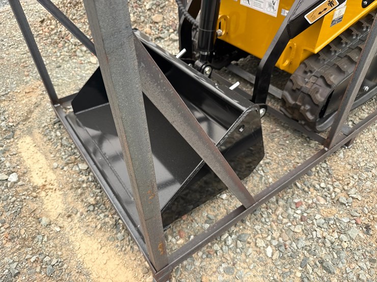 #5156-•-2026-agt-mx-crt23-mini-skid-steer-image-9