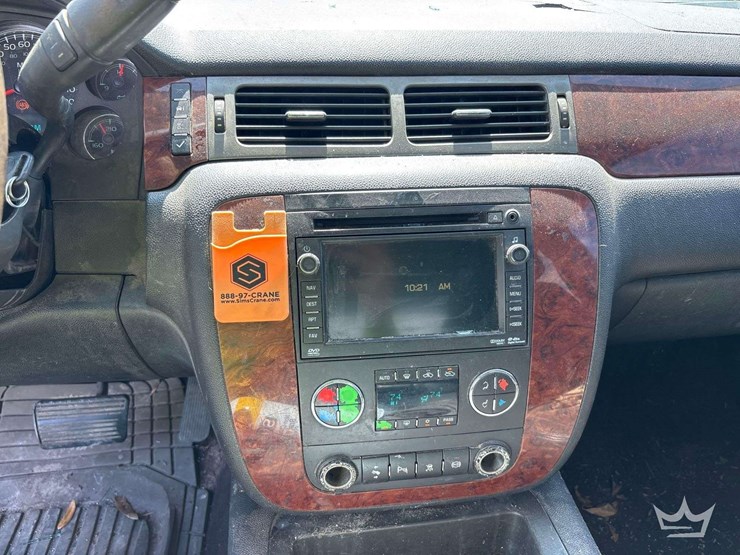 2011-chevrolet-silverado-1500-image-23
