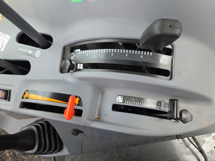 kubota-m4d-071-image-70