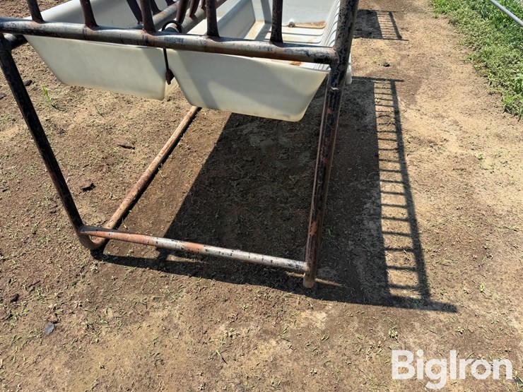 horse-hay-feeder-image-9