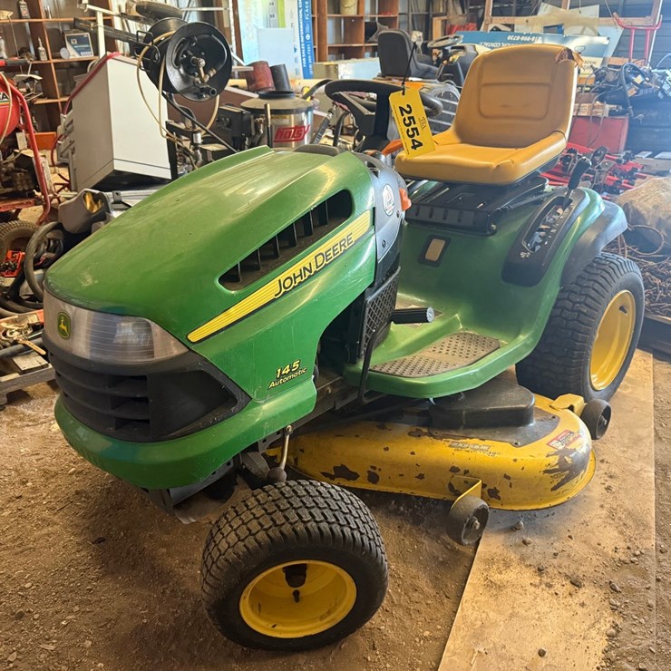 JOHN DEERE 145