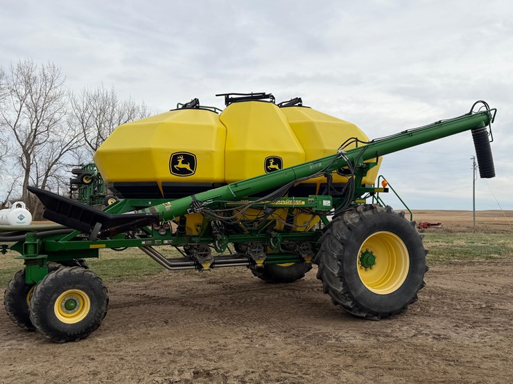 2013-john-deere-1830-image-14
