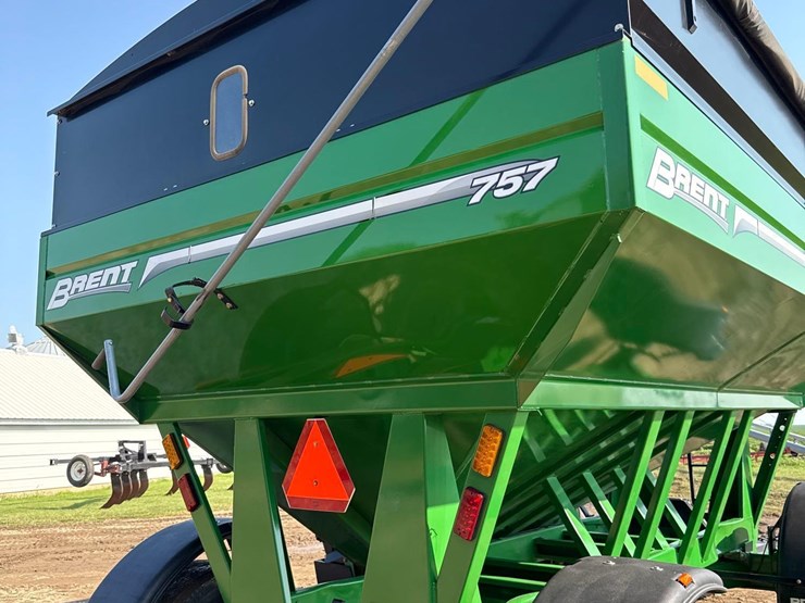 brent-757-image-21