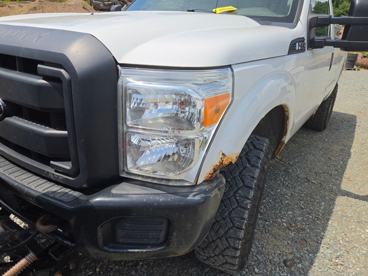 2013-ford-f350-image-16