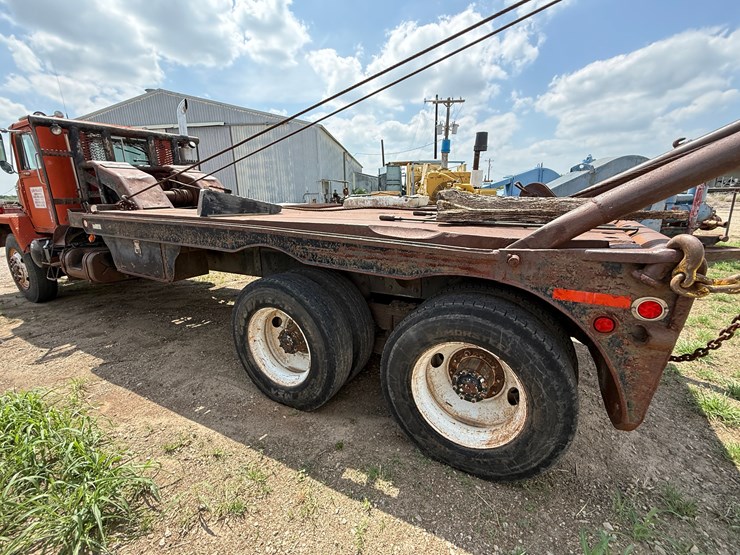 1981-international-5000-image-8